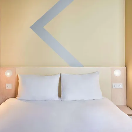Ibis Budget Saint-Maurice Exterior foto