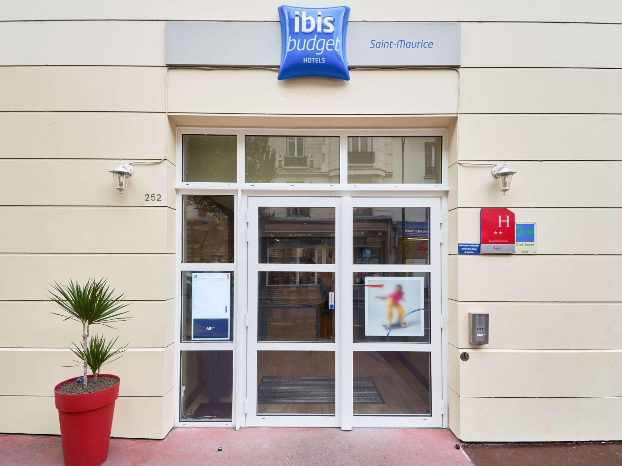 Hotel Ibis Budget Saint-Maurice 2*