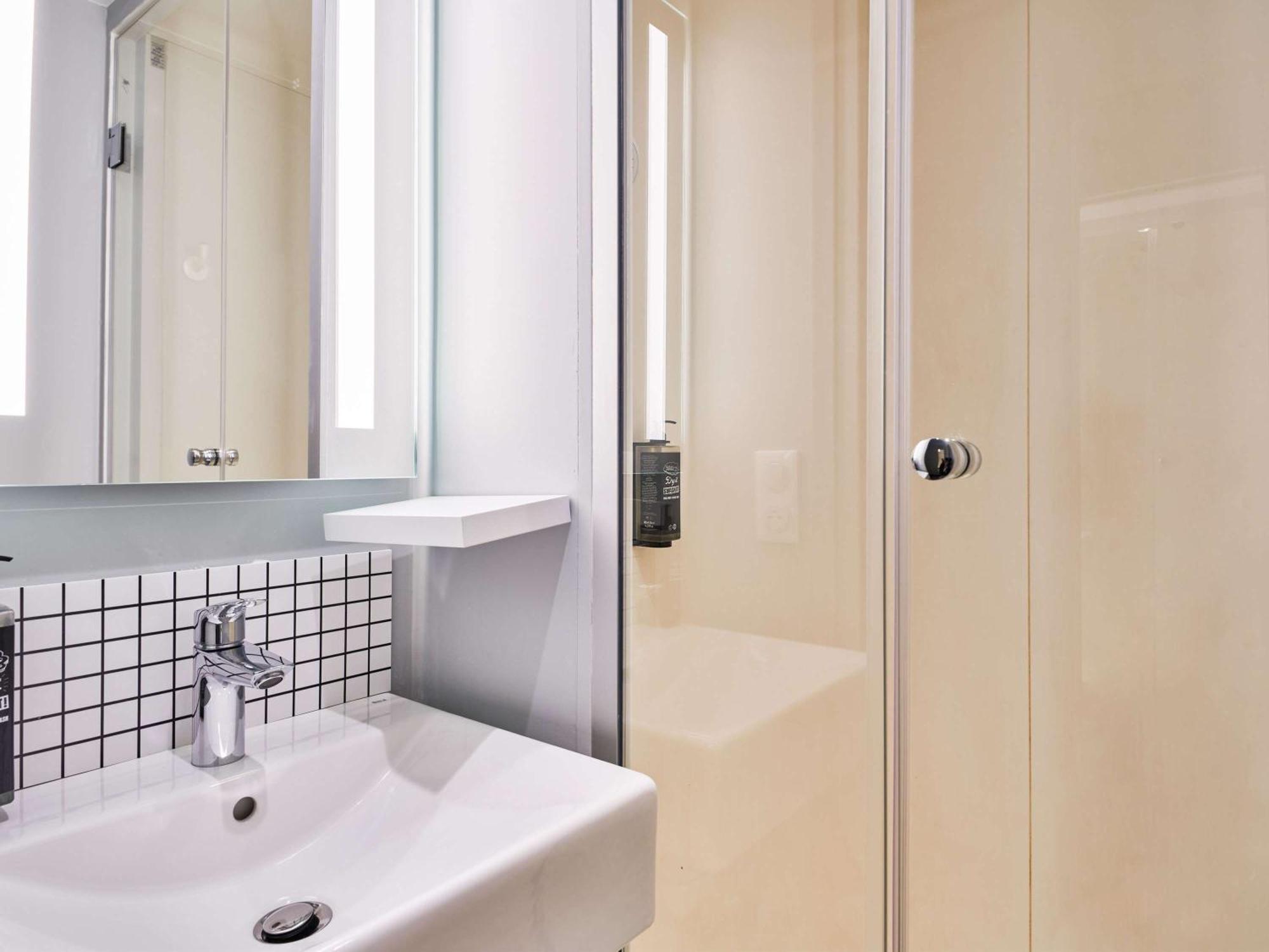 Ibis Budget Saint-Maurice Hotel