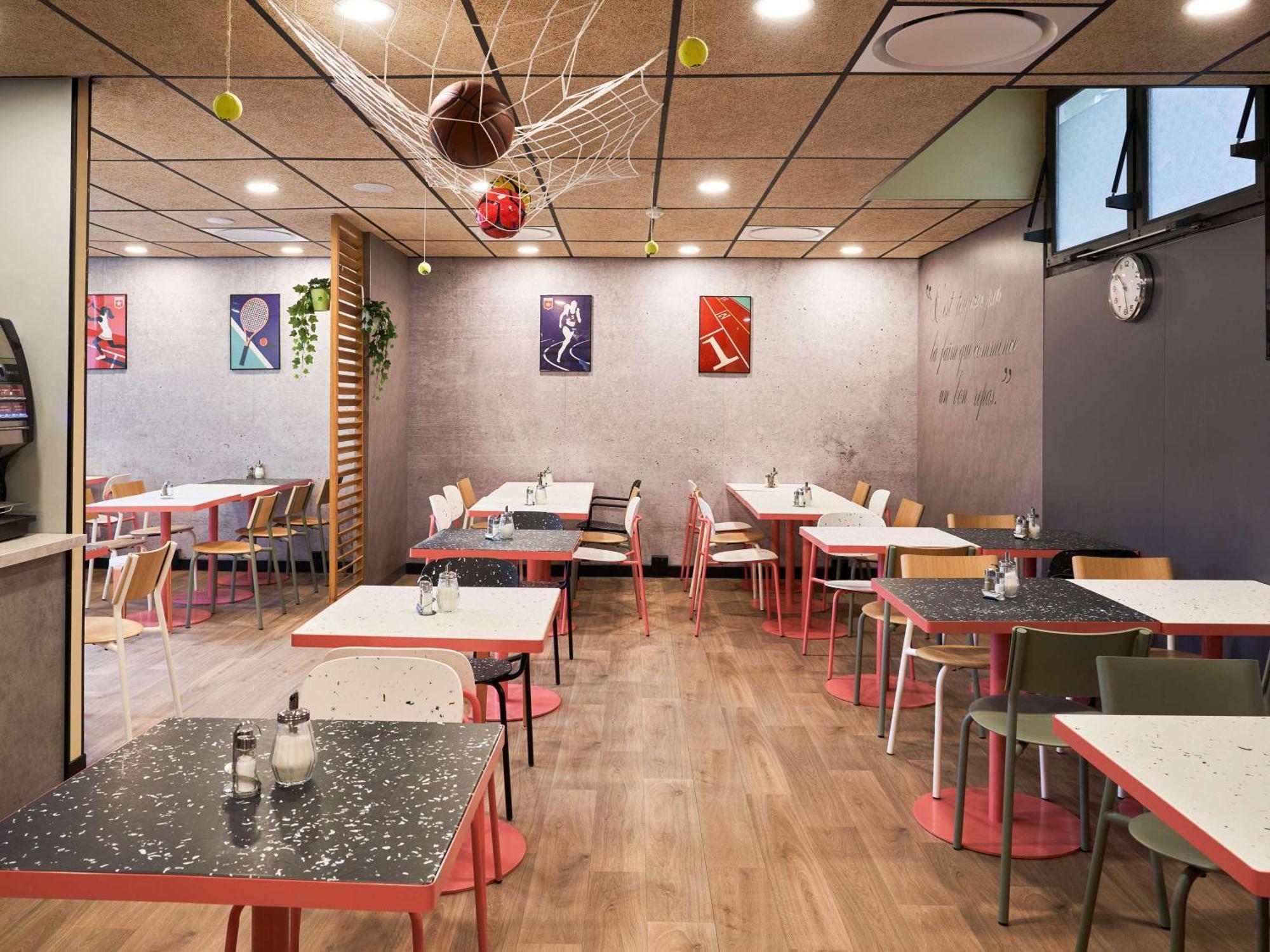 Ibis Budget Saint-Maurice Hotel 2*
